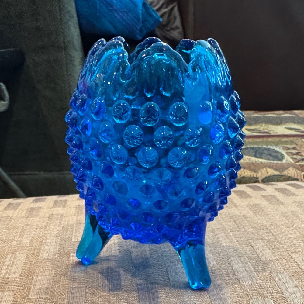 Fenton Colonial Blue Hobnail Three-Legged Glass Vase